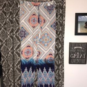 Pretty patterned long pants